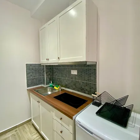 Thea * Skála Marión