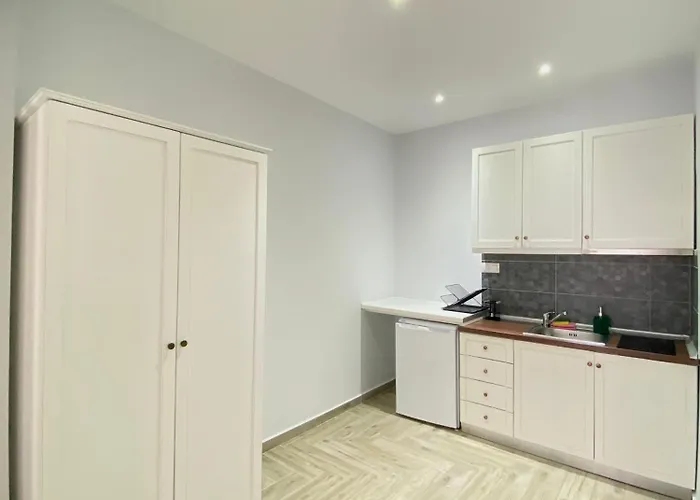 Διαμέρισμα Thea Skála Marión