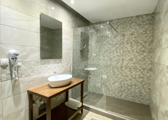 Thea Διαμέρισμα *