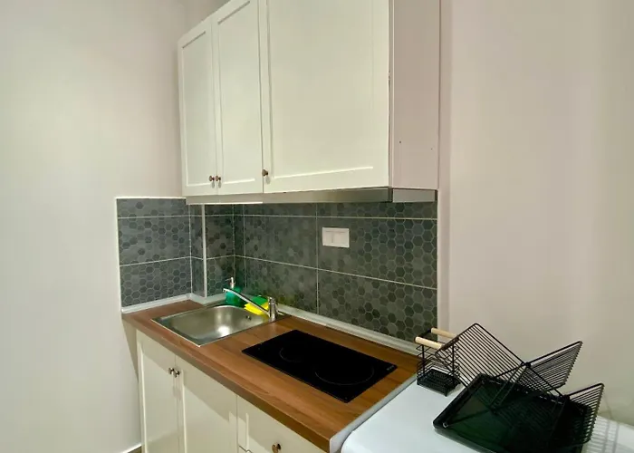 Thea * Skála Marión